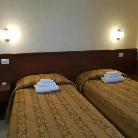 Szálloda Marco Polo Self Check-in 3*