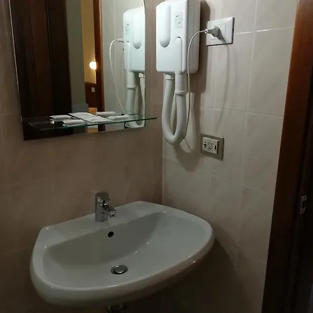 Szálloda Marco Polo Self Check-in Bologna