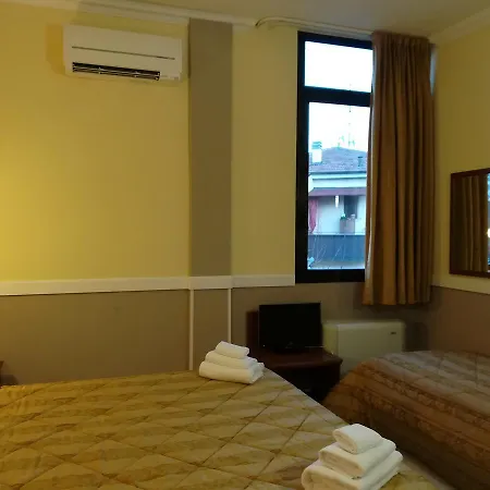 Marco Polo Self Check-in Hotell 3*